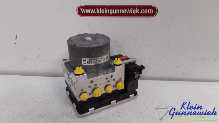 Begagnade ABS-pump Volkswagen E-Golf Pris € 31,00 Marginaltabell erbjuds av Klein Gunnewiek Autodemontage & Motorentechniek