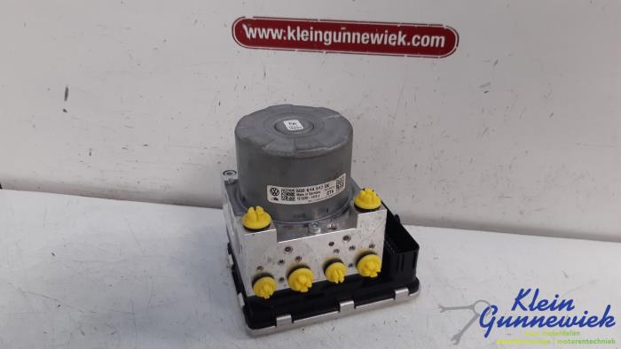 Begagnade ABS-pump Volkswagen E-Golf Pris € 38,00 Marginaltabell erbjuds av Klein Gunnewiek Autodemontage & Motorentechniek