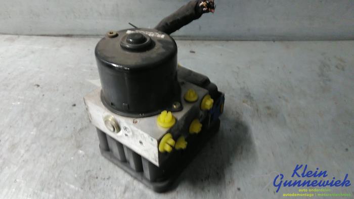 Begagnade ABS-pump Renault Laguna Pris € 45,00 Marginaltabell erbjuds av Klein Gunnewiek Autodemontage & Motorentechniek