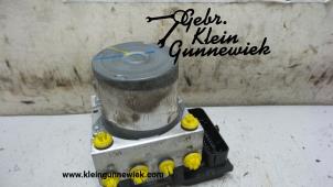Gebrauchte ABS Pumpe Renault Master Preis € 275,00 Margenregelung angeboten von Gebr.Klein Gunnewiek Ho.BV