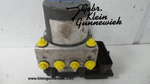 Gebrauchte ABS Pumpe Renault Master Preis € 195,00 Margenregelung angeboten von Gebr.Klein Gunnewiek Ho.BV