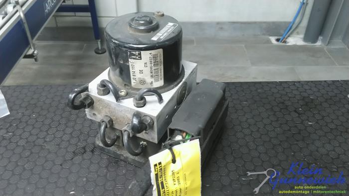 Used ABS pump Seat Leon Price € 26,00 Margin scheme offered by Klein Gunnewiek Autodemontage & Motorentechniek