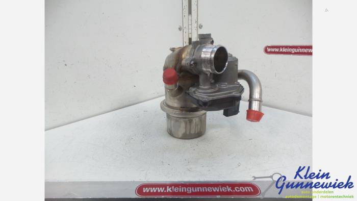 Usagé Refroidisseur RGE Volkswagen Golf Prix € 84,00 Règlement à la marge proposé par Klein Gunnewiek Autodemontage & Motorentechniek