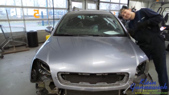 Używane Maska Opel Vectra Cena € 36,00 Procedura marży oferowane przez Klein Gunnewiek Autodemontage & Motorentechniek