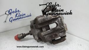 Used Rear brake calliper, left BMW 3-Serie Price € 35,00 Margin scheme offered by Gebr.Klein Gunnewiek Ho.BV