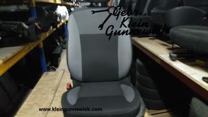 Used Seat, left Renault Clio Price € 90,00 Margin scheme offered by Gebr.Klein Gunnewiek Ho.BV