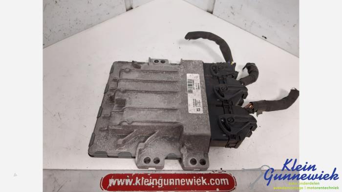 Used Injection computer Renault Kadjar Price € 182,00 Margin scheme offered by Klein Gunnewiek Autodemontage & Motorentechniek