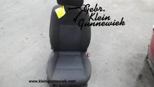 Used Seat, right Ford Mondeo Price € 130,00 Margin scheme offered by Gebr.Klein Gunnewiek Ho.BV