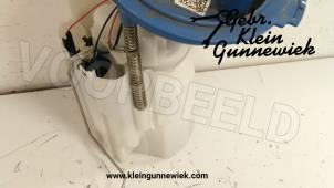 Usados Bomba eléctrica de combustible Volkswagen Golf Precio € 75,00 Norma de margen ofrecido por Gebr.Klein Gunnewiek Ho.BV