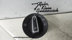 Usagé Commutateur lumière Volkswagen T-Roc Prix € 25,00 Règlement à la marge proposé par Gebr.Klein Gunnewiek Ho.BV