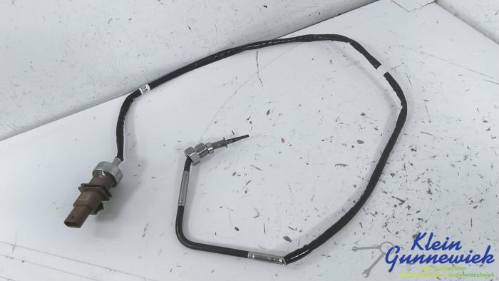 Usagé Sensor température d’échappement Volkswagen Passat Prix € 55,00 Règlement à la marge proposé par Klein Gunnewiek Autodemontage & Motorentechniek