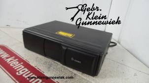 Usados Cambiador de CD Audi A6 Precio € 75,00 Norma de margen ofrecido por Gebr.Klein Gunnewiek Ho.BV