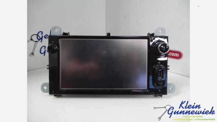 Usagé Système navigation Renault Clio Prix € 227,00 Règlement à la marge proposé par Klein Gunnewiek Autodemontage & Motorentechniek