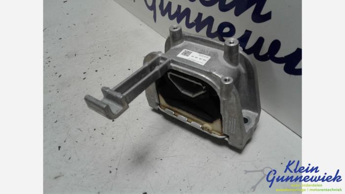 Used Engine mount Volkswagen Passat Price € 28,00 Margin scheme offered by Klein Gunnewiek Autodemontage & Motorentechniek