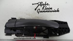 Usagé Poignée portière 2portes droite Volkswagen Polo Prix € 20,00 Règlement à la marge proposé par Gebr.Klein Gunnewiek Ho.BV