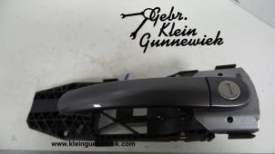 Usagé Poignée portière 2portes gauche Volkswagen Polo Prix € 20,00 Règlement à la marge proposé par Gebr.Klein Gunnewiek Ho.BV