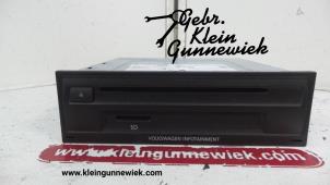 Używane Jednostka multimedialna Volkswagen Golf Cena € 295,00 Procedura marży oferowane przez Gebr.Klein Gunnewiek Ho.BV