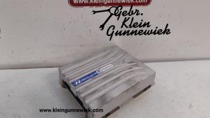 Used Radio amplifier Hyundai Ioniq Price € 150,00 Margin scheme offered by Gebr.Klein Gunnewiek Ho.BV