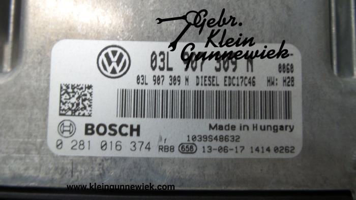 Ordinateur d'admission d'un Volkswagen Touran 2013