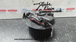 Usados Motor de ventilador de calefactor Renault Twingo Precio € 35,00 Norma de margen ofrecido por Gebr.Klein Gunnewiek Ho.BV