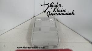 Gebrauchte Innenbeleuchtung vorne Volkswagen Passat Preis € 30,00 Margenregelung angeboten von Gebr.Klein Gunnewiek Ho.BV