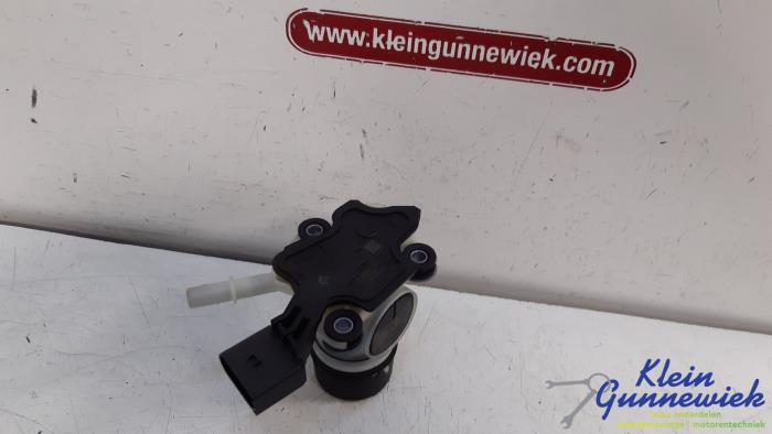 Używane Pompa AdBlue Audi Q2 Cena € 138,00 Procedura marży oferowane przez Klein Gunnewiek Autodemontage & Motorentechniek