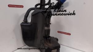 Używane Zbiornik AdBlue Volkswagen Polo Cena € 375,00 Procedura marży oferowane przez Gebr.Klein Gunnewiek Ho.BV