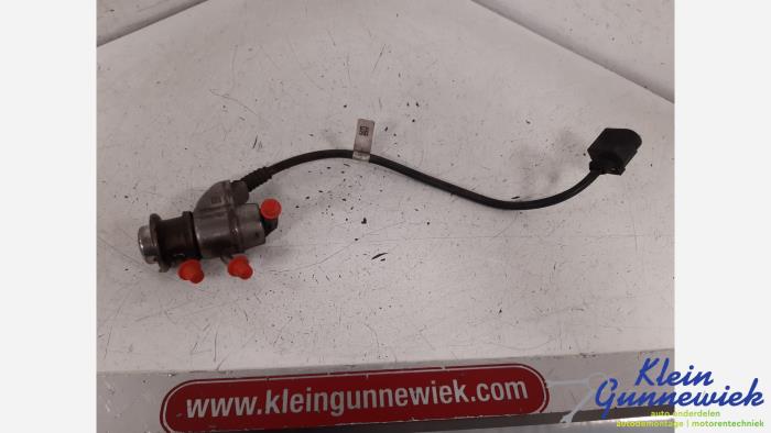 Używane Wtryskiwacz AdBlue Volkswagen Transporter Cena € 45,00 Procedura marży oferowane przez Klein Gunnewiek Autodemontage & Motorentechniek