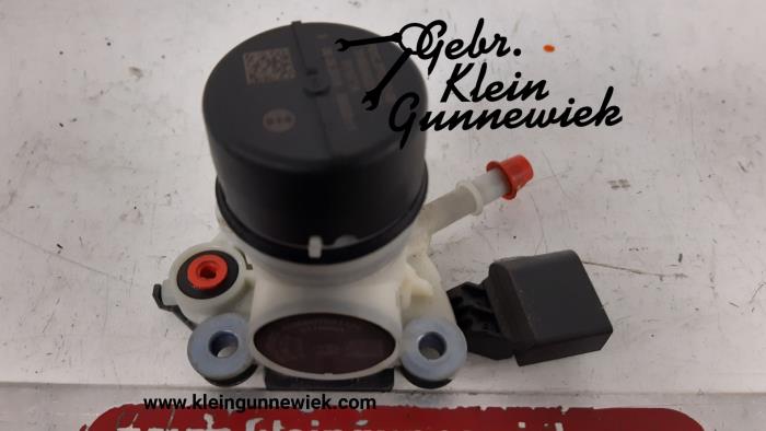 Volkswagen Transporter AdBlue pumps stock | ProxyParts.com