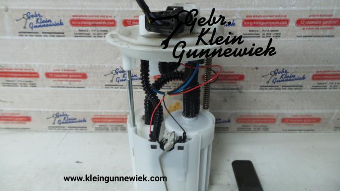 Electric fuel pump from a Opel Corsa 2014