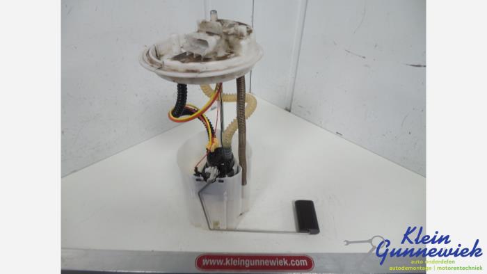 Usagé Pompe à carburant Opel Combo Prix € 70,00 Règlement à la marge proposé par Klein Gunnewiek Autodemontage & Motorentechniek
