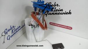Używane Elektryczna pompa paliwa Volkswagen Golf Cena € 115,00 Procedura marży oferowane przez Gebr.Klein Gunnewiek Ho.BV