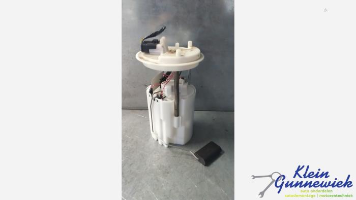 Usagé Pompe carburant électrique Opel Corsa Prix € 18,00 Règlement à la marge proposé par Klein Gunnewiek Autodemontage & Motorentechniek