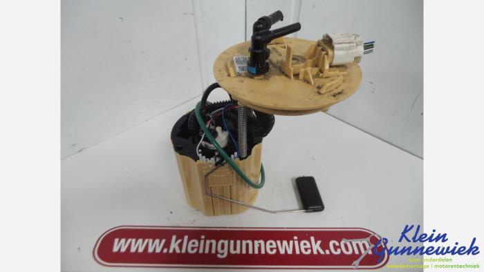 Usagé Pompe à carburant Opel Zafira Prix € 77,00 Règlement à la marge proposé par Klein Gunnewiek Autodemontage & Motorentechniek