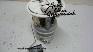 Used Electric fuel pump Renault Clio Price € 40,00 Margin scheme offered by Gebr.Klein Gunnewiek Ho.BV