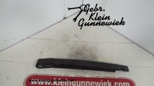Używane Ramie wycieraczki tylnej Opel Vectra Cena € 20,00 Procedura marży oferowane przez Gebr.Klein Gunnewiek Ho.BV