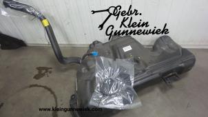 Used Tank Renault Clio Price € 100,00 Margin scheme offered by Gebr.Klein Gunnewiek Ho.BV