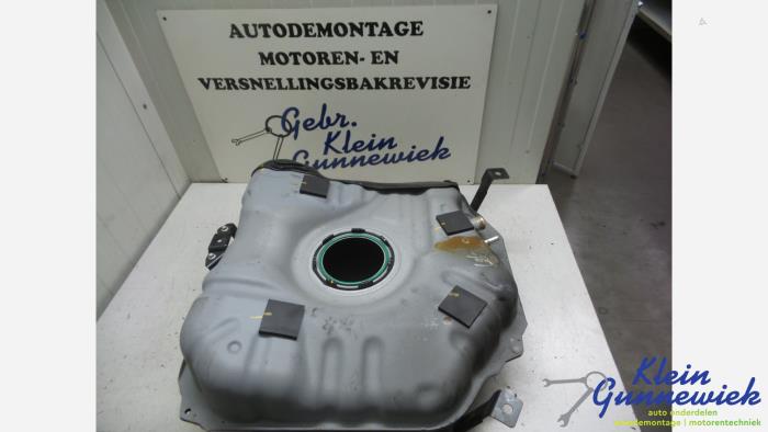 Używane Zbiornik Ford C-Max Cena € 40,00 Procedura marży oferowane przez Klein Gunnewiek Autodemontage & Motorentechniek