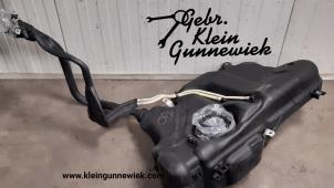 Gebrauchte Krafstofftank Volkswagen Polo Preis € 65,00 Margenregelung angeboten von Gebr.Klein Gunnewiek Ho.BV