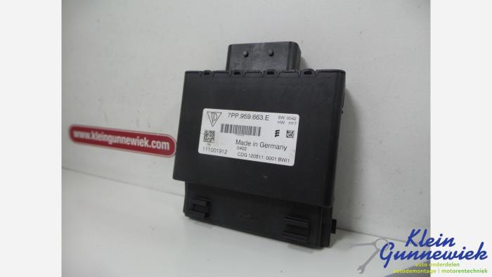 Used Computer, miscellaneous Porsche Panamera Price € 35,00 Margin scheme offered by Klein Gunnewiek Autodemontage & Motorentechniek