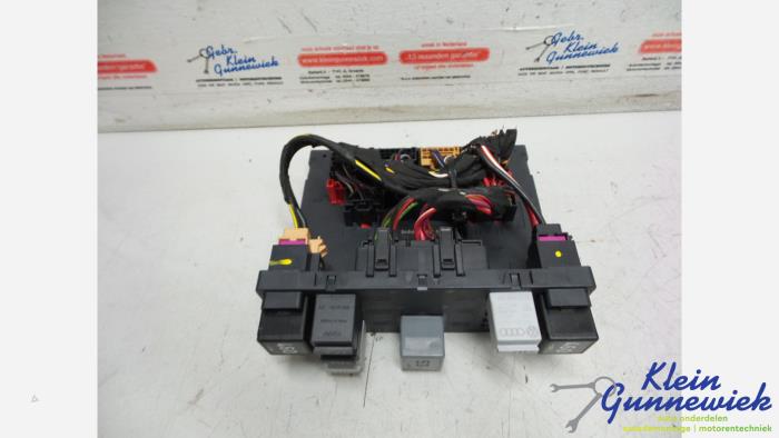 Used Computer, miscellaneous Volkswagen Passat Price € 30,00 Margin scheme offered by Klein Gunnewiek Autodemontage & Motorentechniek