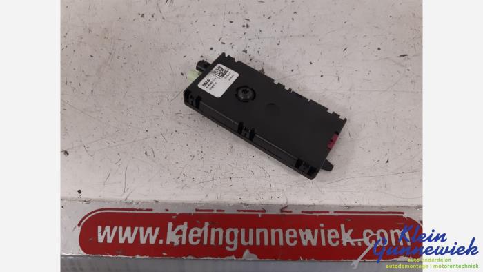 Usagé Ordinateur divers BMW 2-Série Prix € 31,00 Règlement à la marge proposé par Klein Gunnewiek Autodemontage & Motorentechniek