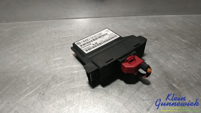 Usagé Ordinateur divers Volkswagen Touran Prix € 35,00 Règlement à la marge proposé par Klein Gunnewiek Autodemontage & Motorentechniek