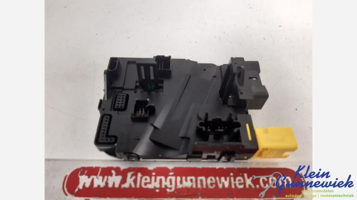 Used Computer, miscellaneous Volkswagen Golf Plus Price € 40,00 Margin scheme offered by Klein Gunnewiek Autodemontage & Motorentechniek