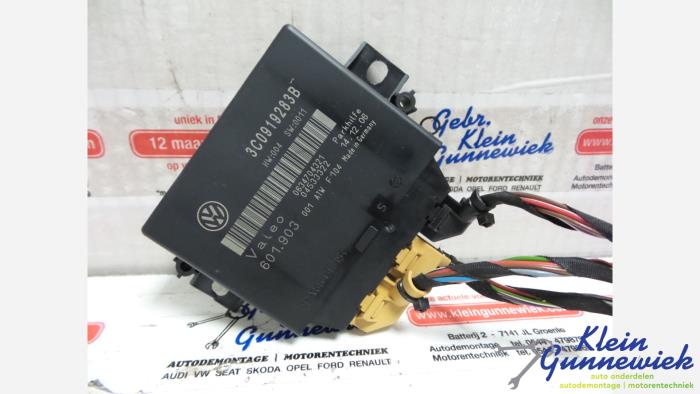 Usados Módulo PDC Volkswagen Passat Precio € 16,00 Norma de margen ofrecido por Klein Gunnewiek Autodemontage & Motorentechniek