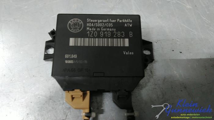 Usagé Ordinateur divers Skoda Octavia Prix € 36,00 Règlement à la marge proposé par Klein Gunnewiek Autodemontage & Motorentechniek