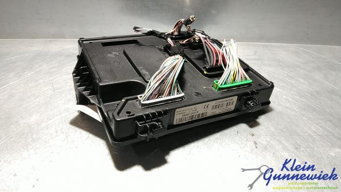 Used Computer, miscellaneous Renault Fluence Price € 50,00 Margin scheme offered by Klein Gunnewiek Autodemontage & Motorentechniek