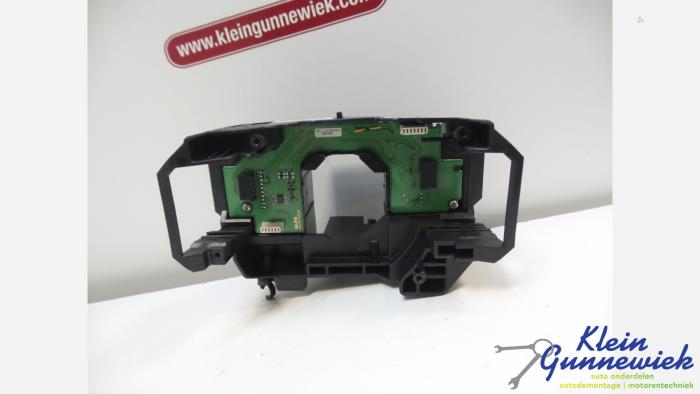 Usagé Ordinateur divers Volvo V40 Prix € 25,00 Règlement à la marge proposé par Klein Gunnewiek Autodemontage & Motorentechniek