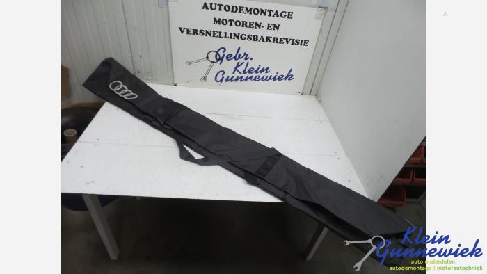 Używane Rózne Audi A6 Cena € 20,00 Procedura marży oferowane przez Klein Gunnewiek Autodemontage & Motorentechniek
