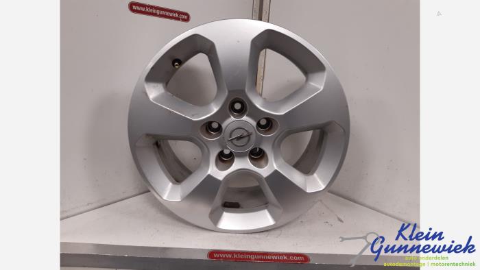 Używane Obrecz Opel Astra Cena € 23,00 Procedura marży oferowane przez Klein Gunnewiek Autodemontage & Motorentechniek